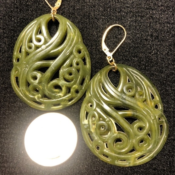 🇻🇳 Amazing Asian Jade looking earrings from a boutique in Saigon, Vietnam - Picture 7 of 7